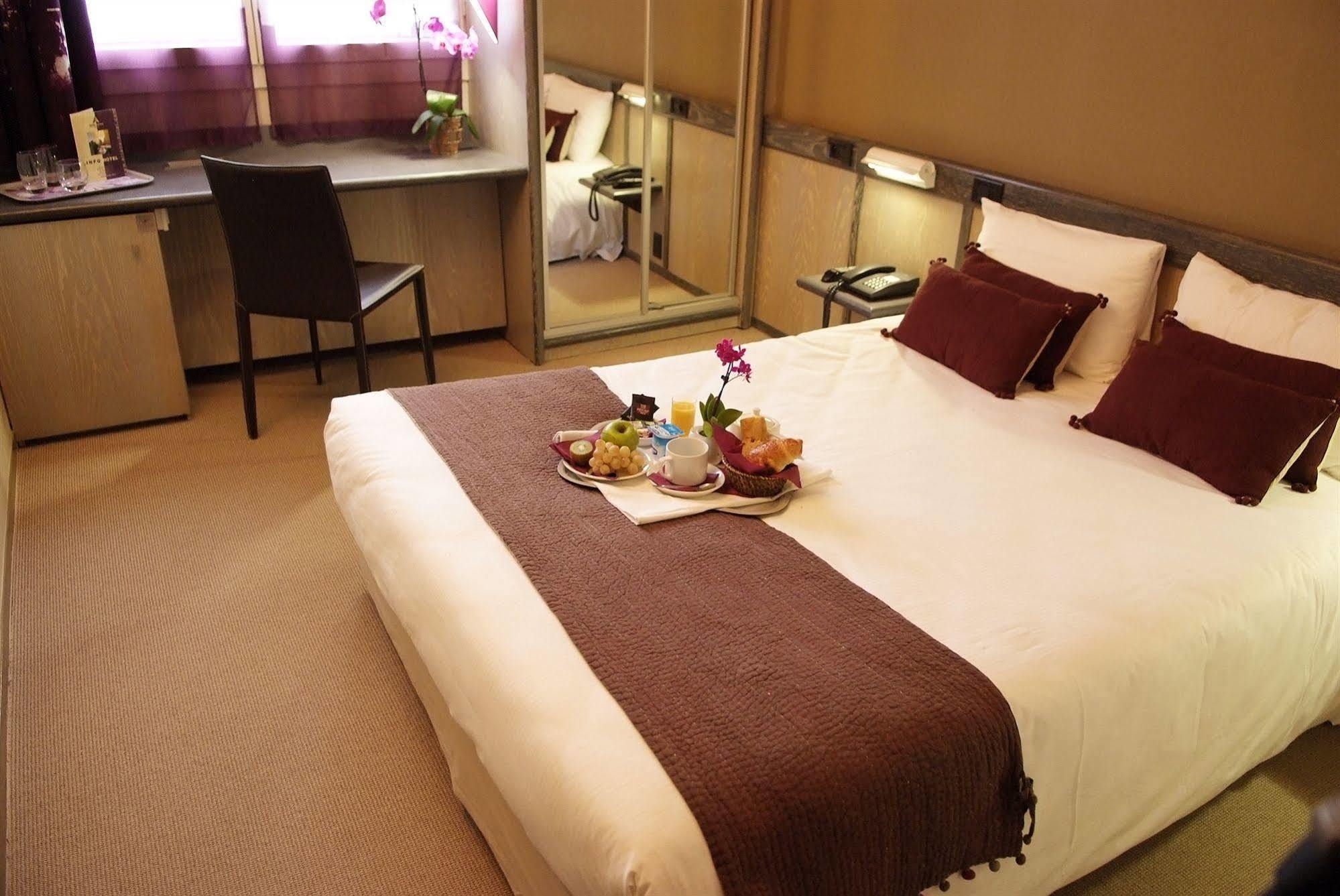 Hotel Gratte-Ciel Ariana Villeurbanne Ngoại thất bức ảnh