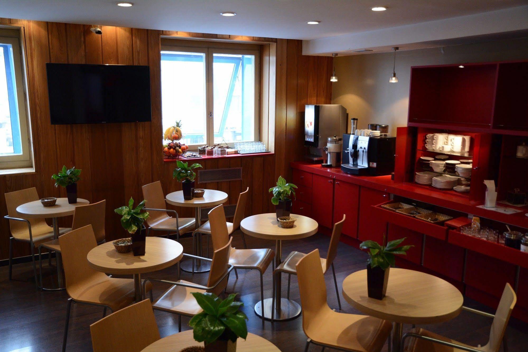 Hotel Gratte-Ciel Ariana Villeurbanne Ngoại thất bức ảnh