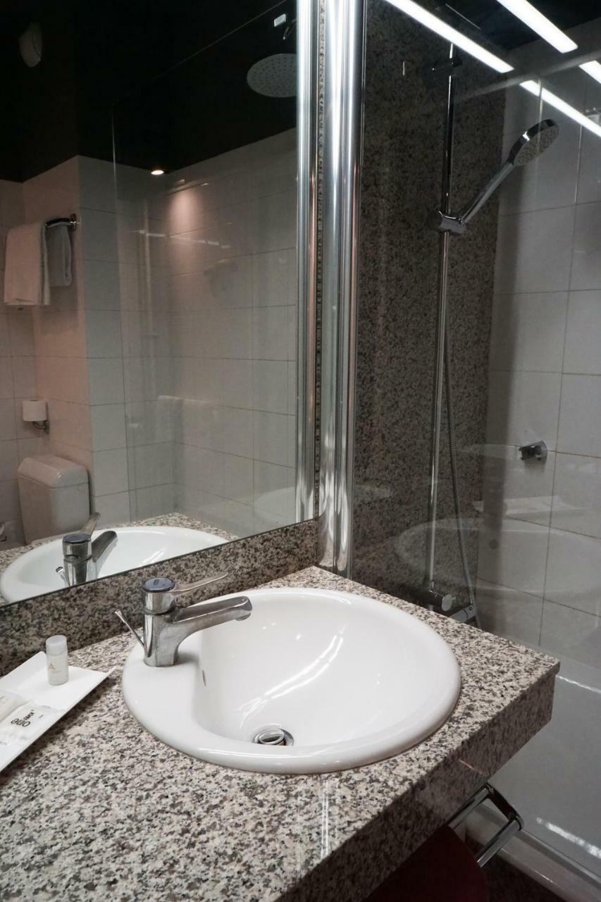 Hotel Gratte-Ciel Ariana Villeurbanne Ngoại thất bức ảnh